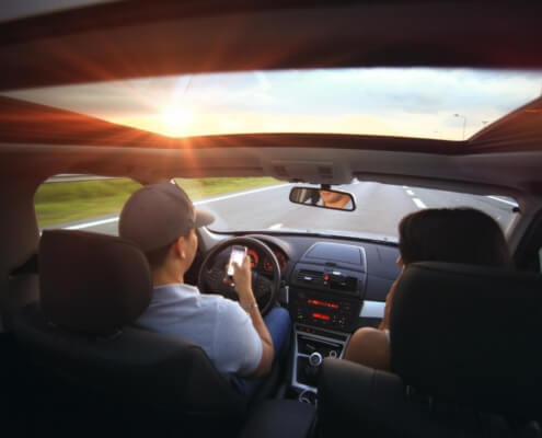 How to avoid distractions when driving a vehicle in Pleasantville, NY